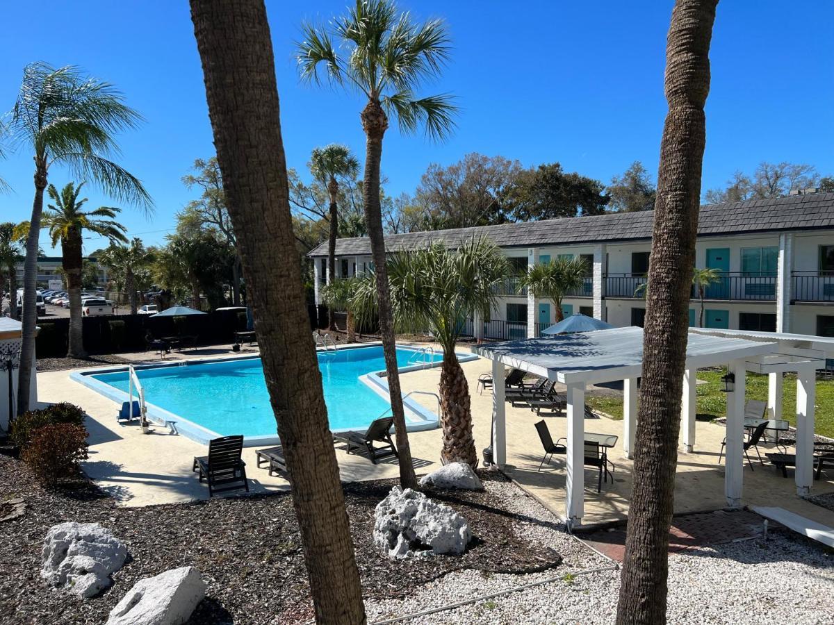 Rodeway Inn Clearwater - Central Exterior foto